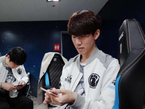 兄弟们来了！ T1 正式宣布 Xccurate 成为其内容创作者：明天晚上 8 点，虎牙将首播